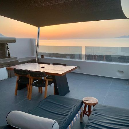 Incognito Beach Villa Santorini Камари Экстерьер фото